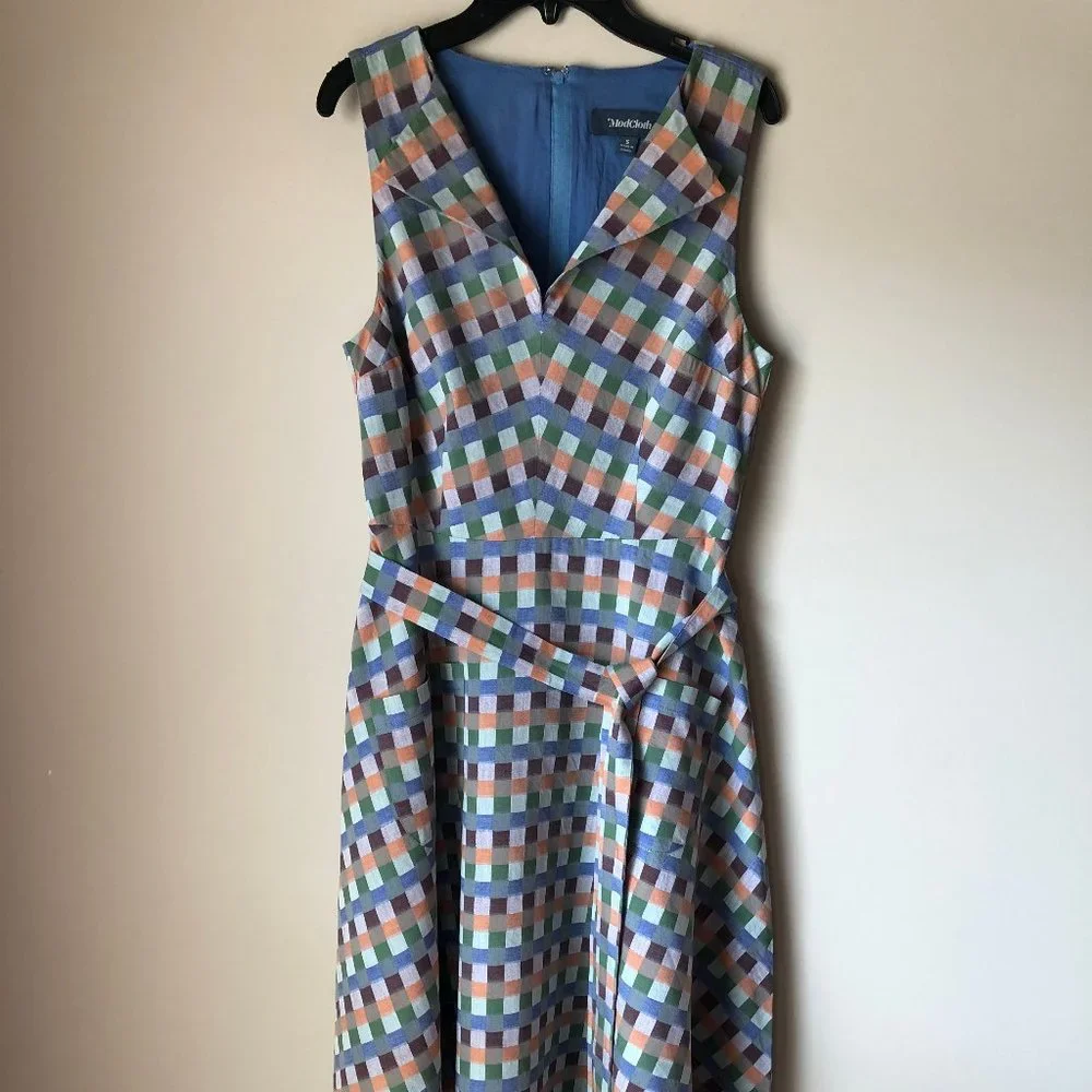 MOD CLOTH DRESS - Picture 1 of 10